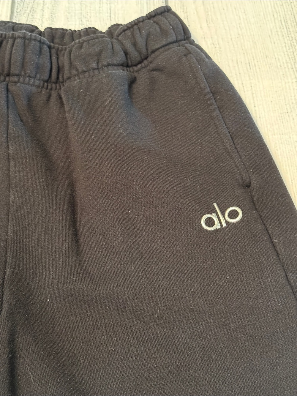 Alo Yoga Accolade Sweatpant - S ๐ - Picture 4 of 5